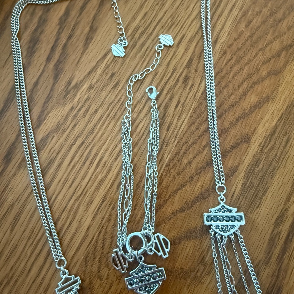 New Elegant Harley Davidson Silver Layered Necklace and matching bracelet. - Picture 10 of 10